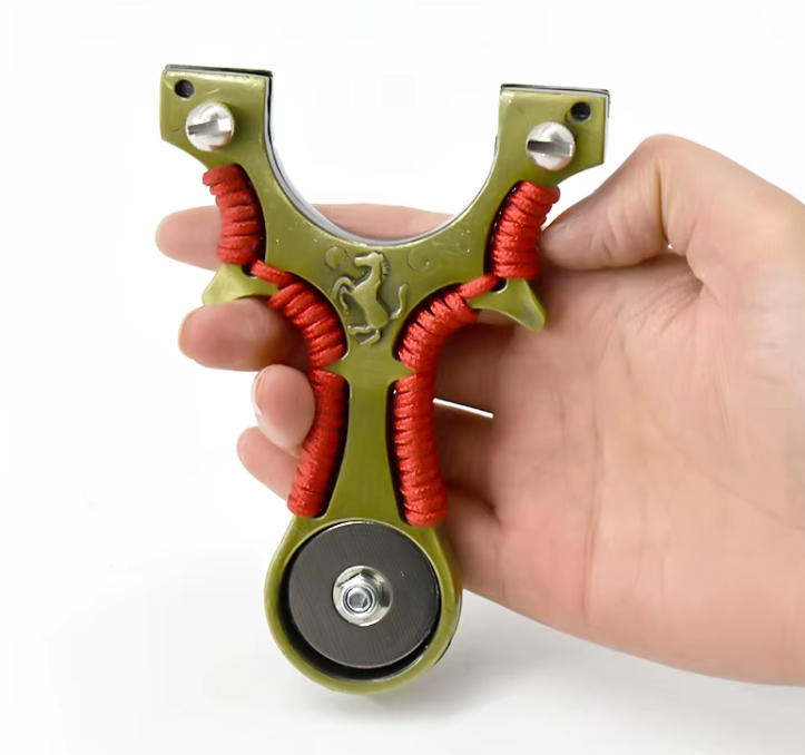 Precision Target Slingshot — Laser Aiming